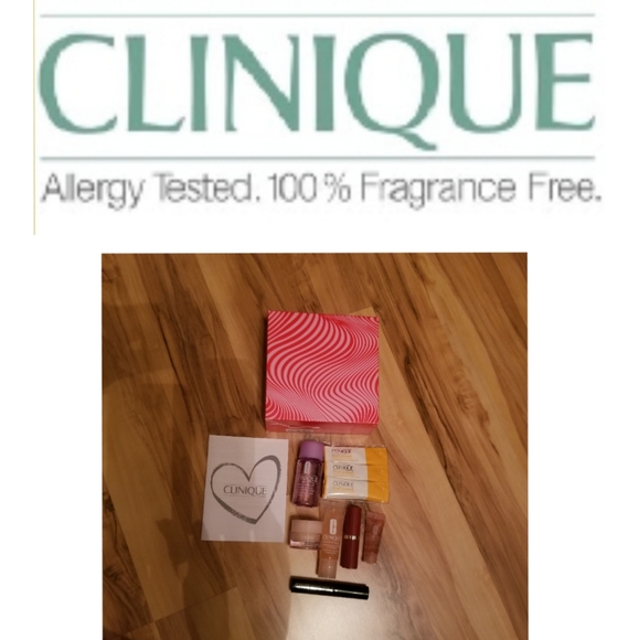 ๐BNIB Clinique Bundle - Picture 1 of 8